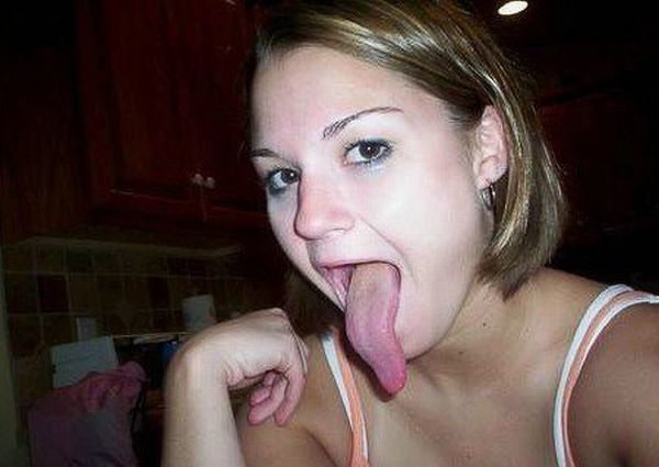 tongue 11 Lizzard Girls