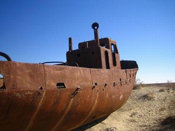 when sea dissapears 12 e1288301749851 Aral the dying sea